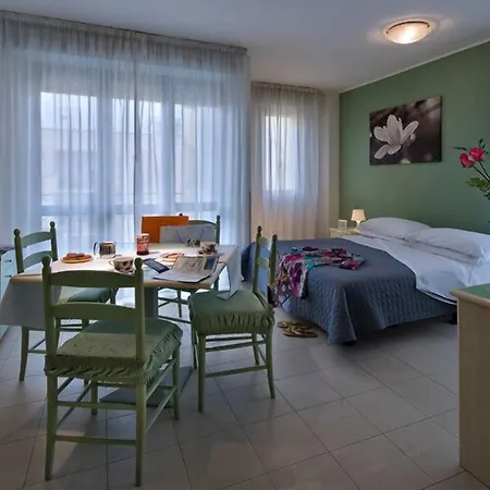 Viale Venezia 4*