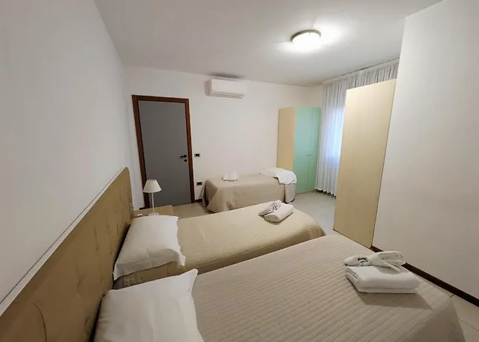 아파트호텔 비알레 베네치아 4*