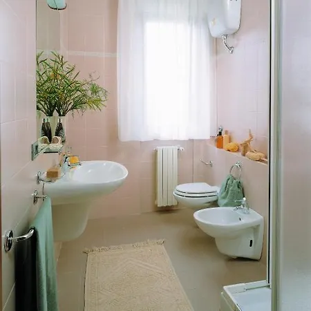 Viale Venezia 4*